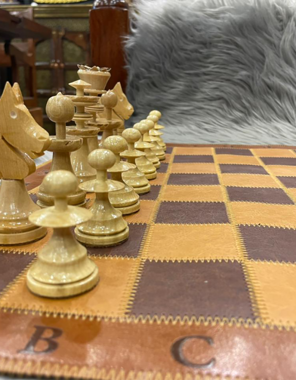 Leather Chess with travellers bag - Image 4