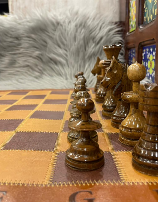 Leather Chess with travellers bag - Image 8